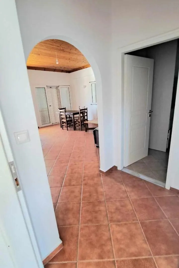 Villa Eleni Himare